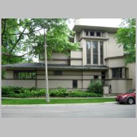 William G. Fricke House (1901) 540 Fair Oaks Ave Oak Park, IL (1901), photo Zol87, Wikipedia.jpg